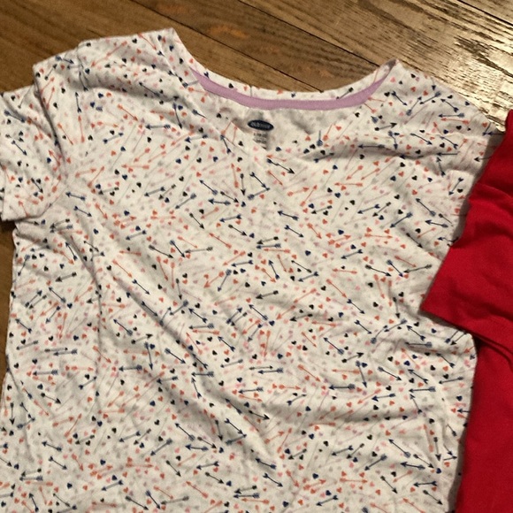 Size 10 3 pack of tees. In great shape. One still has the tags on. - Picture 4 of 4